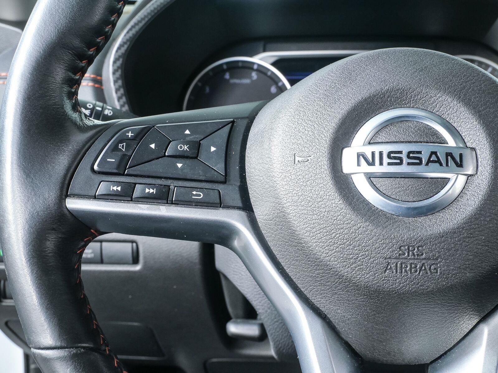 Used 2021 Nissan Sentra SR w/ SR Premium Package FWD image 11