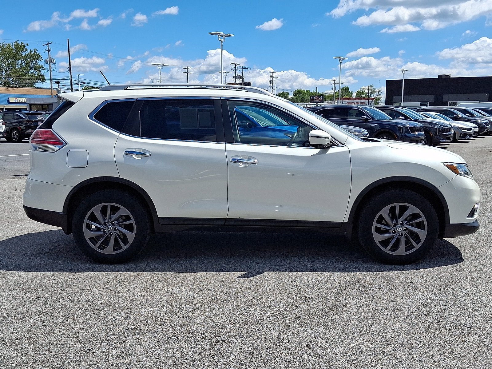 Used 2016 Nissan Rogue SL AWD/4WD video 4