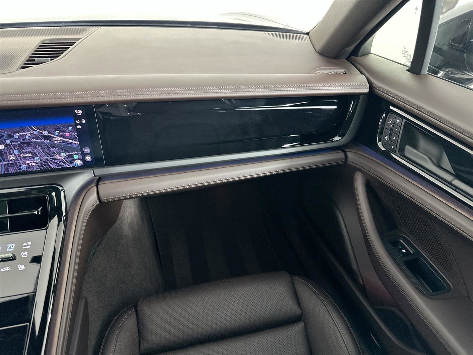 Certified 2025 Porsche Panamera 4 AWD/4WD image 31