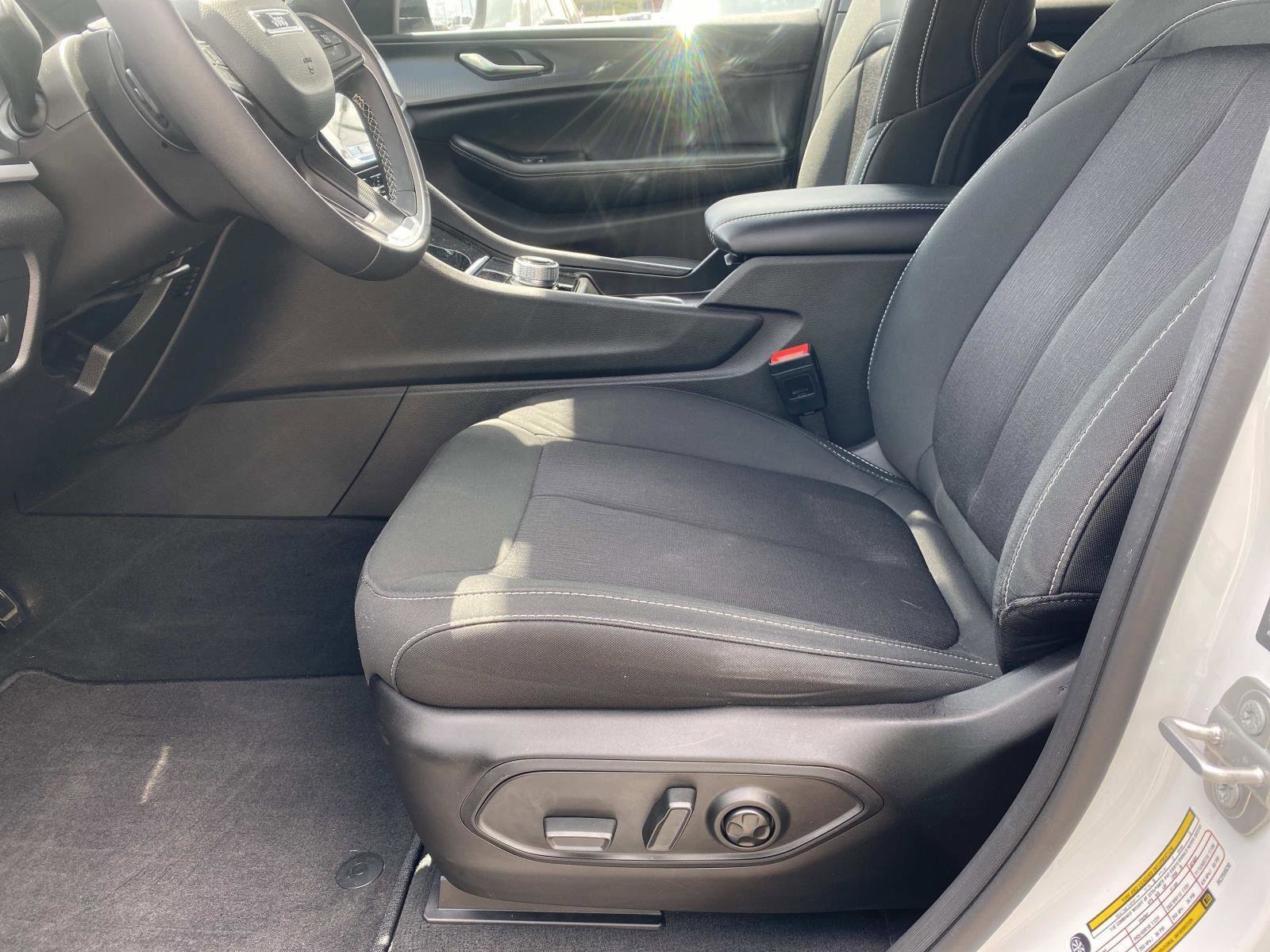 Certified 2024 Jeep Grand Cherokee Laredo X w/ Luxury Tech Group I image 23