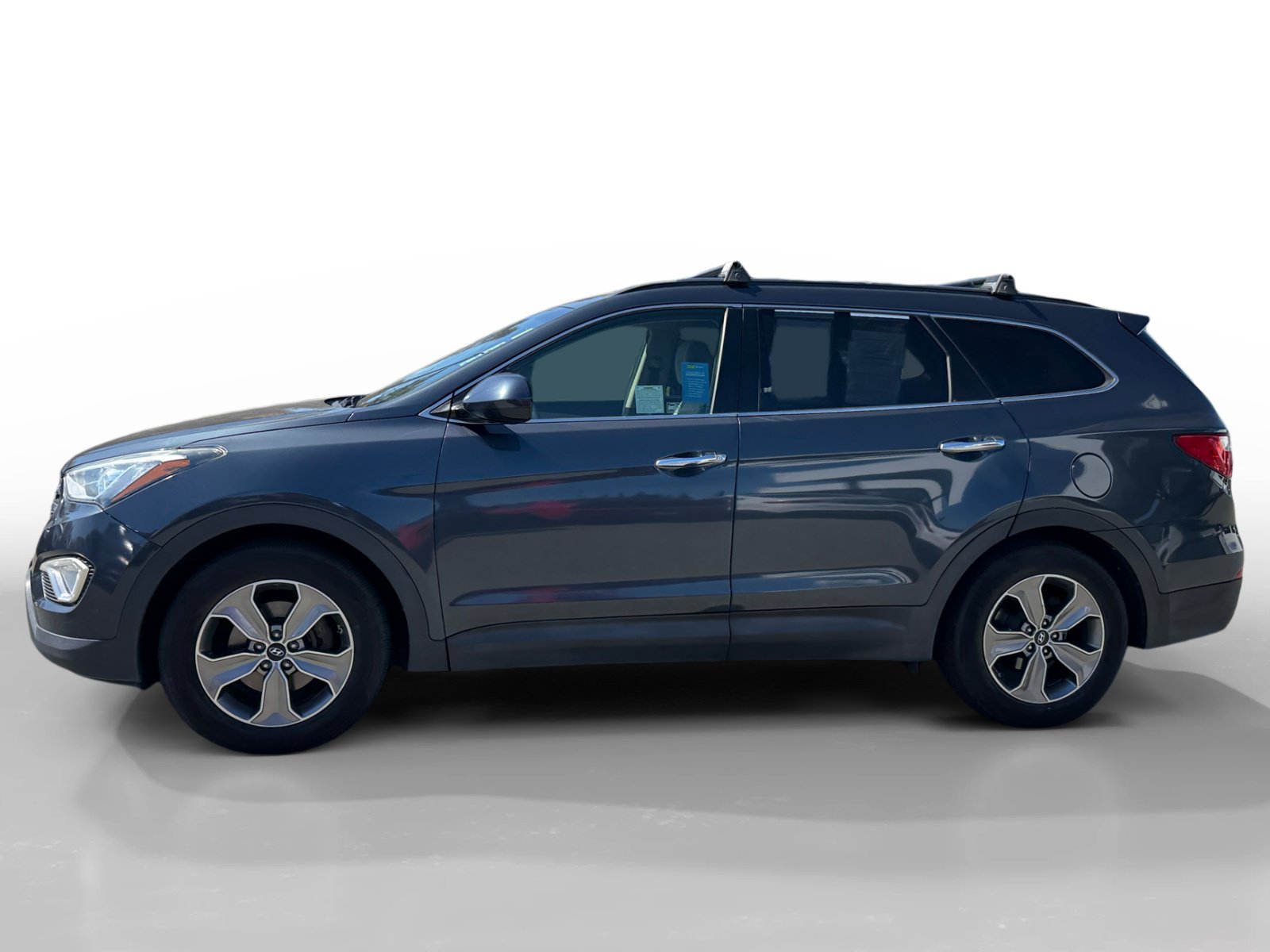 Used 2016 Hyundai Santa Fe SE FWD image 2
