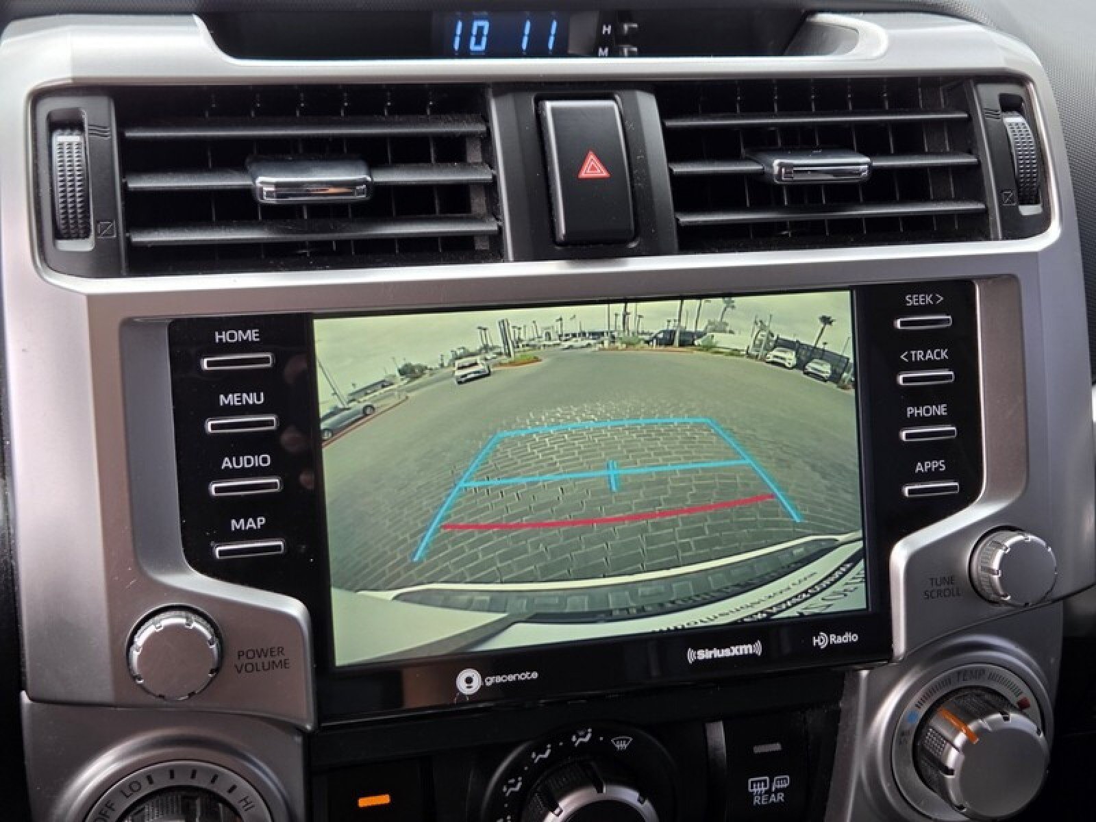 Used 2020 Toyota 4Runner SR5 AWD/4WD image 29