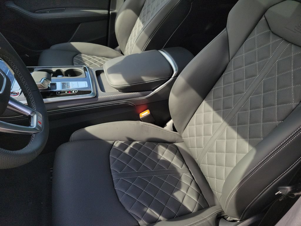 New 2026 Audi SQ8 Premium Plus AWD/4WD image 16