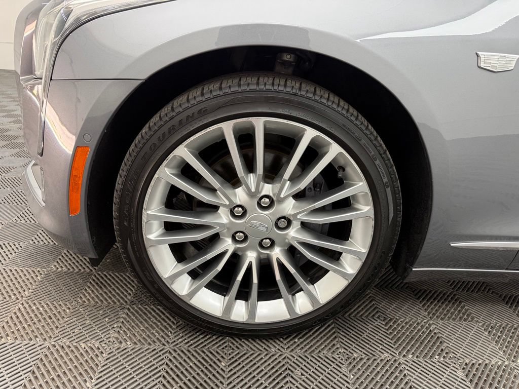 Used 2018 Cadillac CT6 Luxury w/ Active Chassis Package AWD/4WD image 16