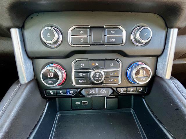 Used 2022 GMC Yukon XL SLT w/ SLT Luxury Package RWD image 19