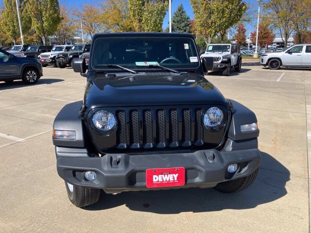 Used 2023 Jeep Wrangler Unlimited Sport AWD/4WD image 2