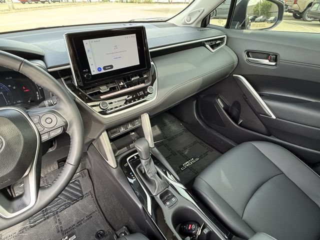 Certified 2025 Toyota Corolla Cross XLE w/ Convenience Package FWD image 14