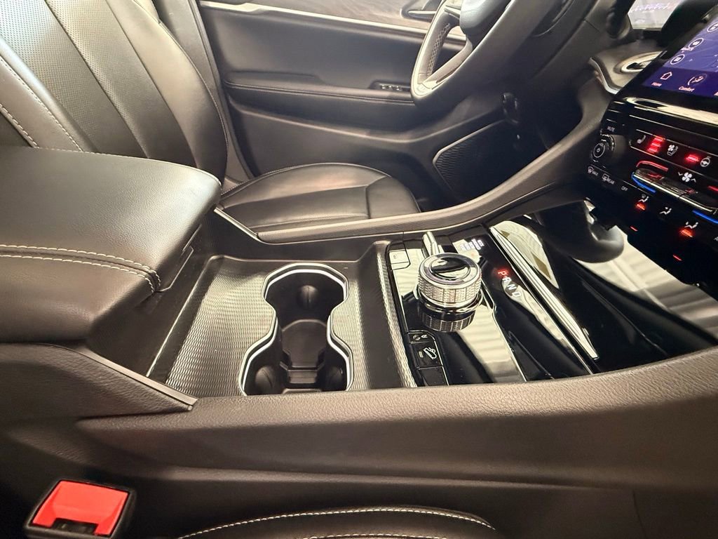 Used 2024 Jeep Grand Cherokee Limited 4xe w/ Luxury Tech Group II image 28