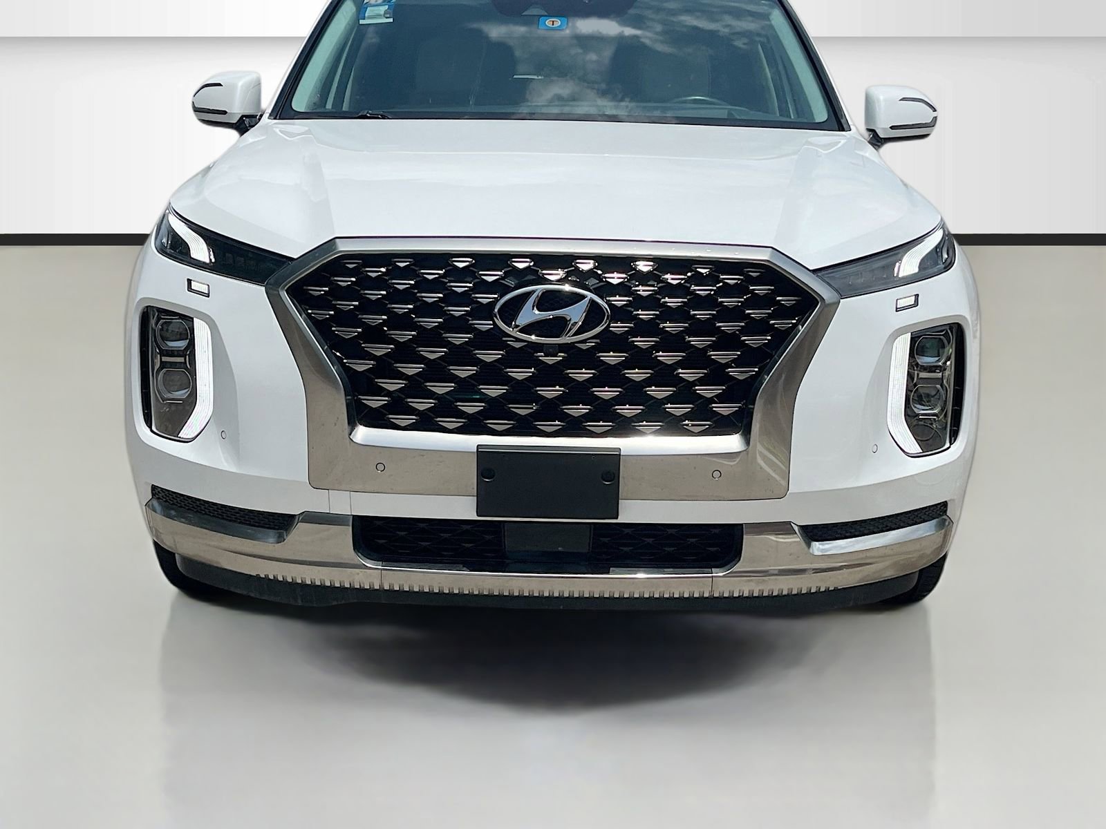 Used 2022 Hyundai Palisade Calligraphy image 2