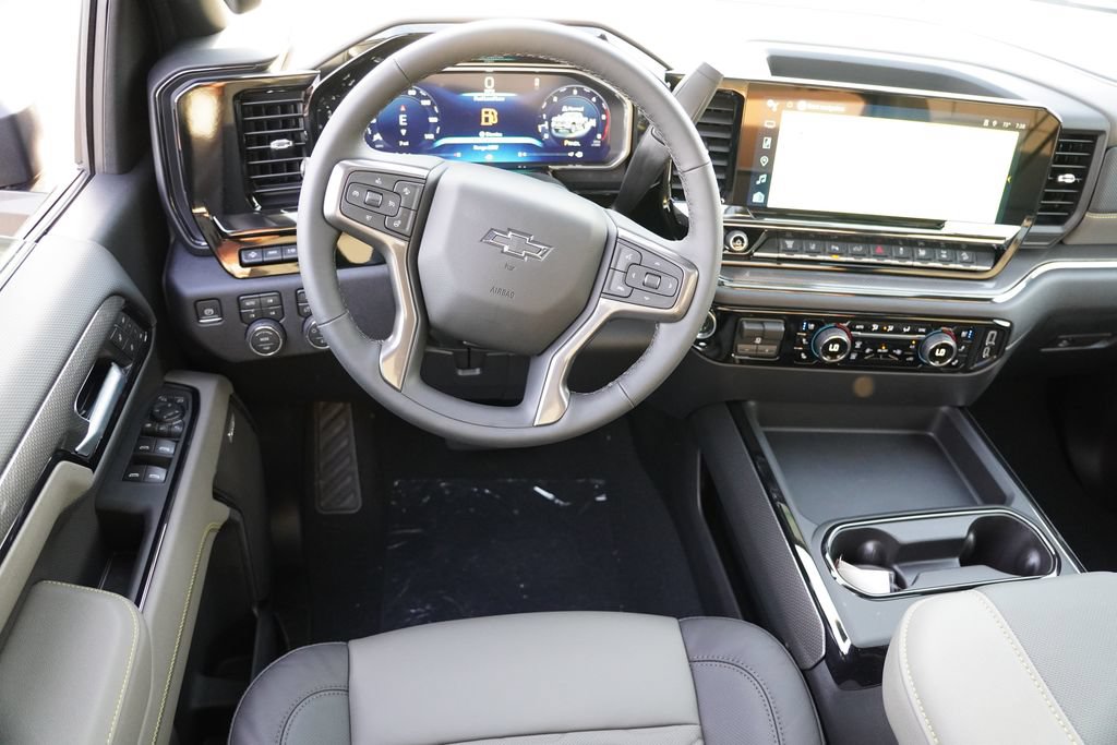 New 2026 Chevrolet Silverado 2500 ZR2 w/ LPO, Dark Essentials Package AWD/4WD image 15