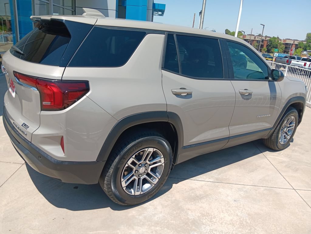 Used 2025 GMC Terrain Elevation AWD/4WD image 5