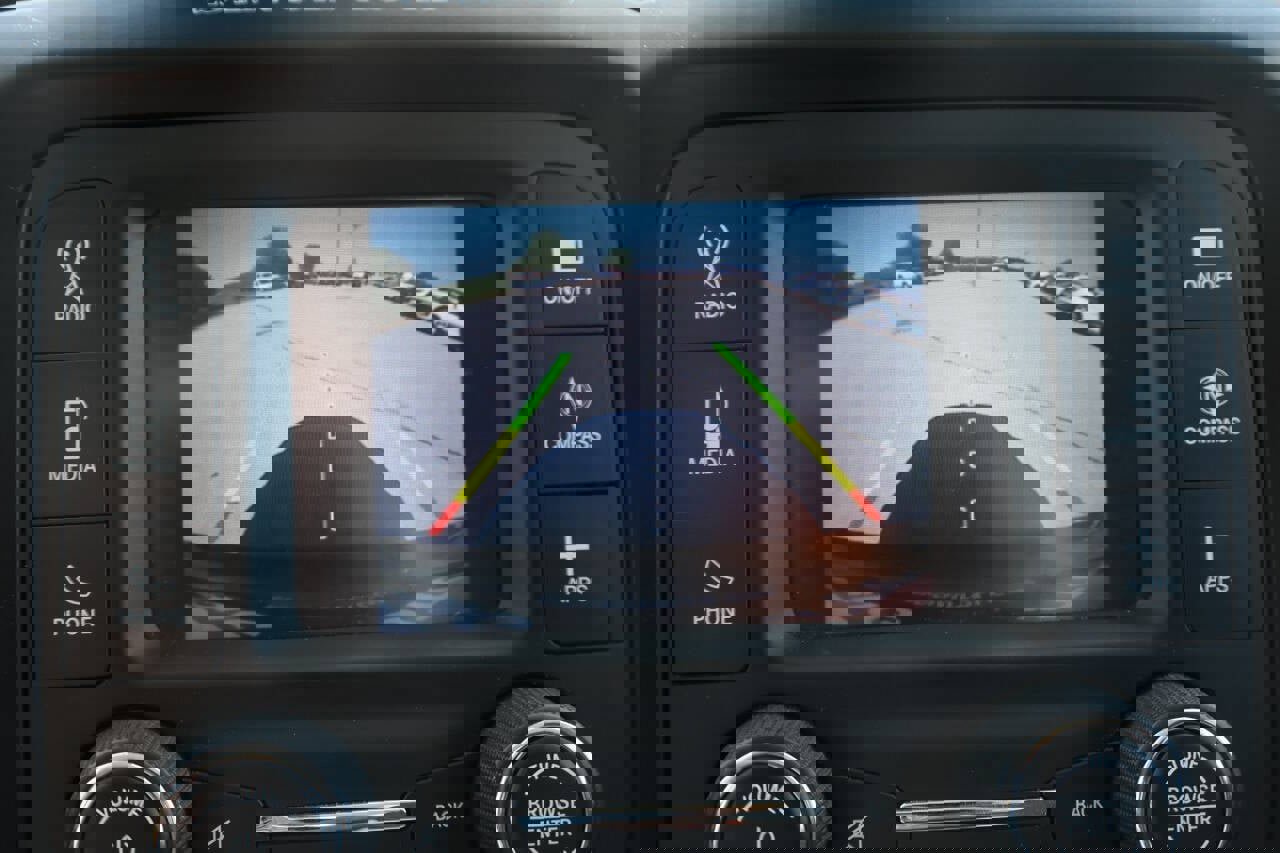 Used 2017 Jeep Renegade Latitude FWD image 22