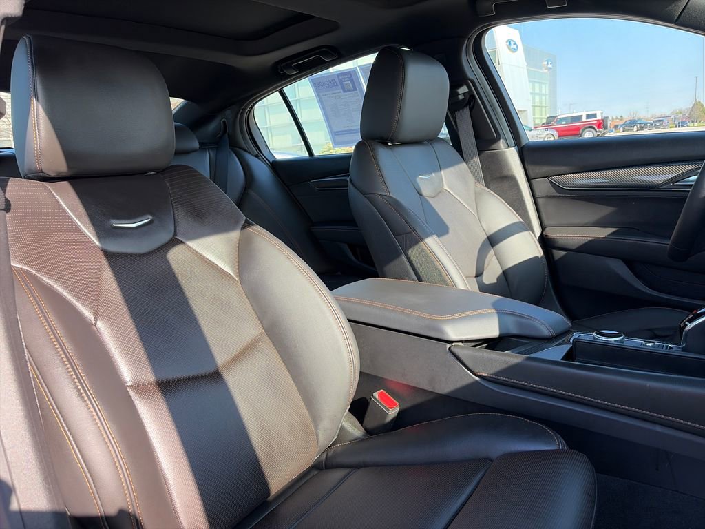 Used 2025 Cadillac CT5 Sport w/ Technology Package image 14