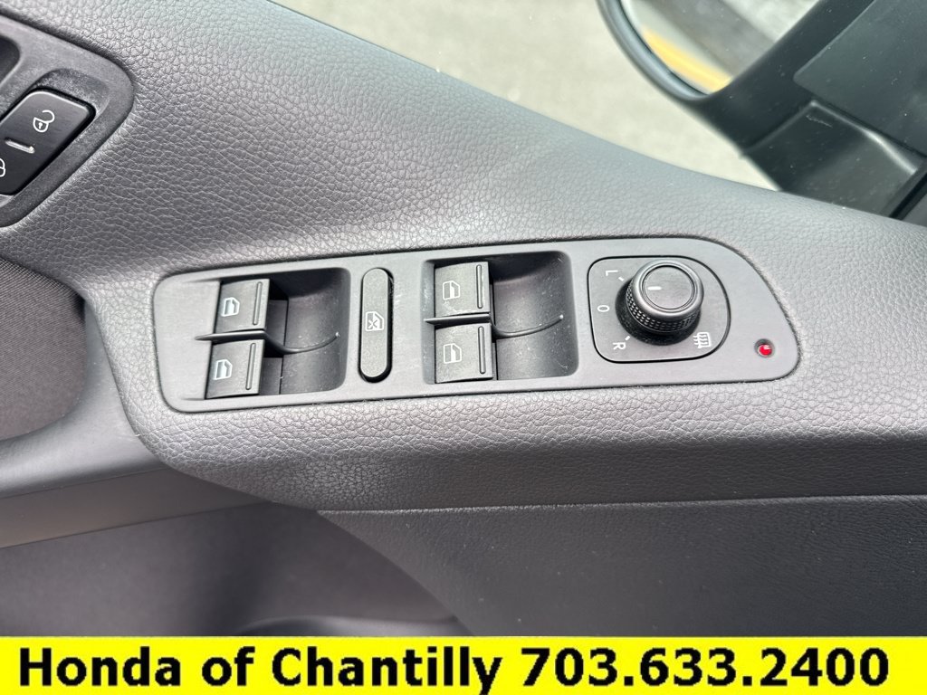 Used 2018 Volkswagen Tiguan Limited AWD/4WD image 22