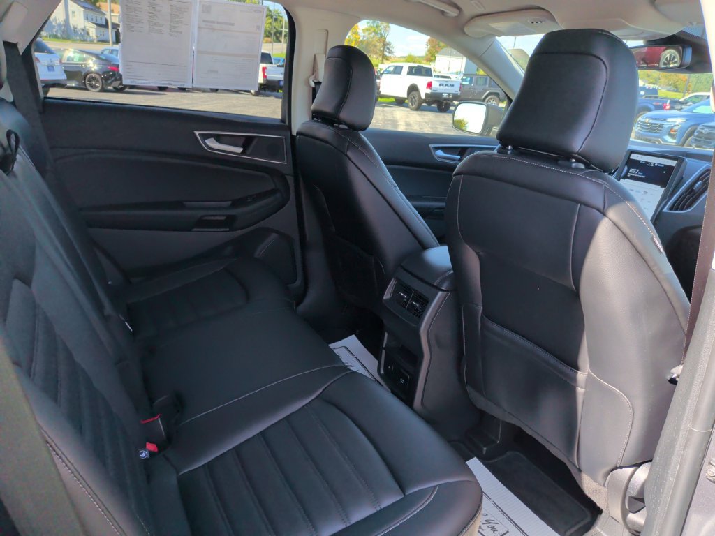 Certified 2024 Ford Edge SEL w/ Convenience Package AWD/4WD image 10