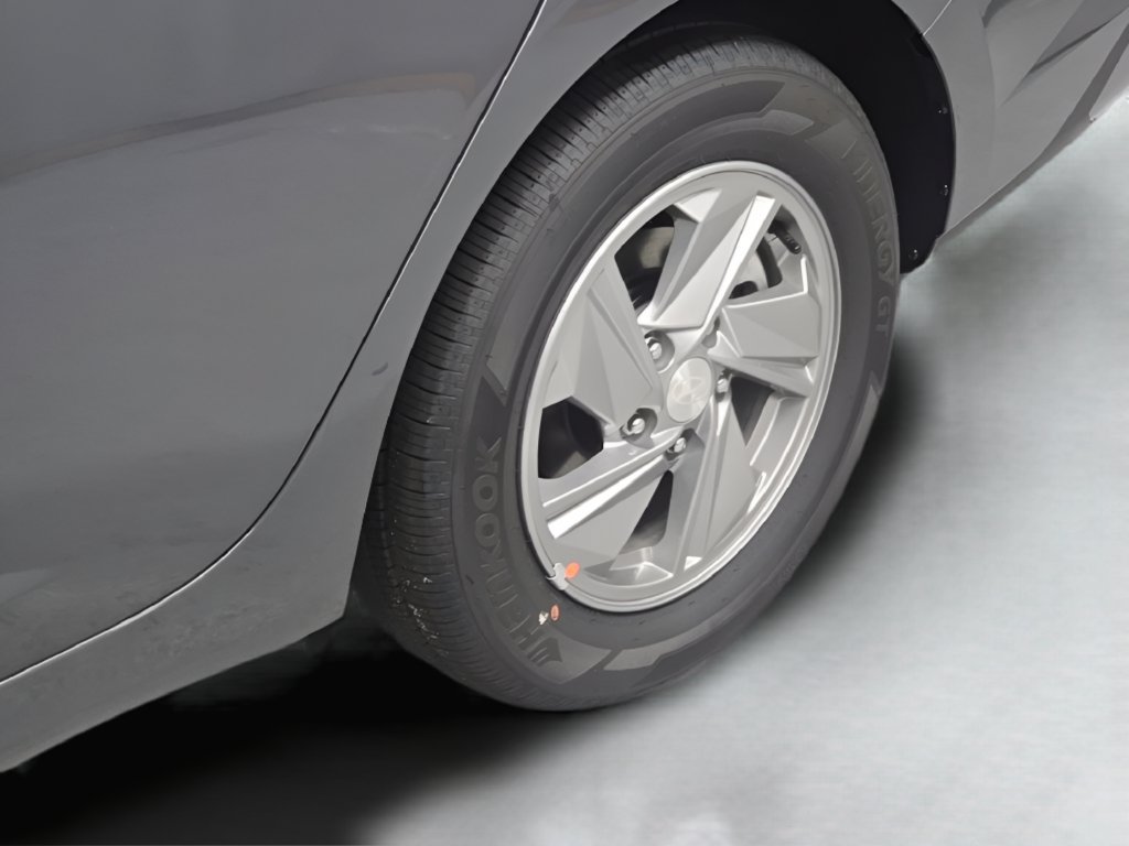 New 2026 Hyundai Elantra SE FWD image 40