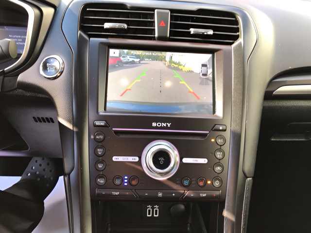 Used 2019 Ford Fusion Energi Titanium FWD image 17