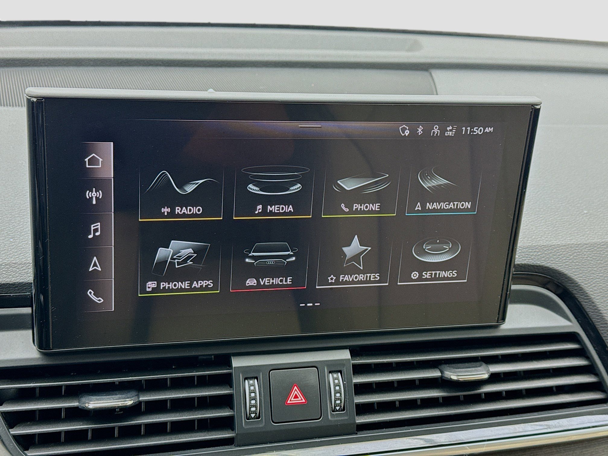 Used 2022 Audi Q5 e Premium w/ Convenience Package image 9