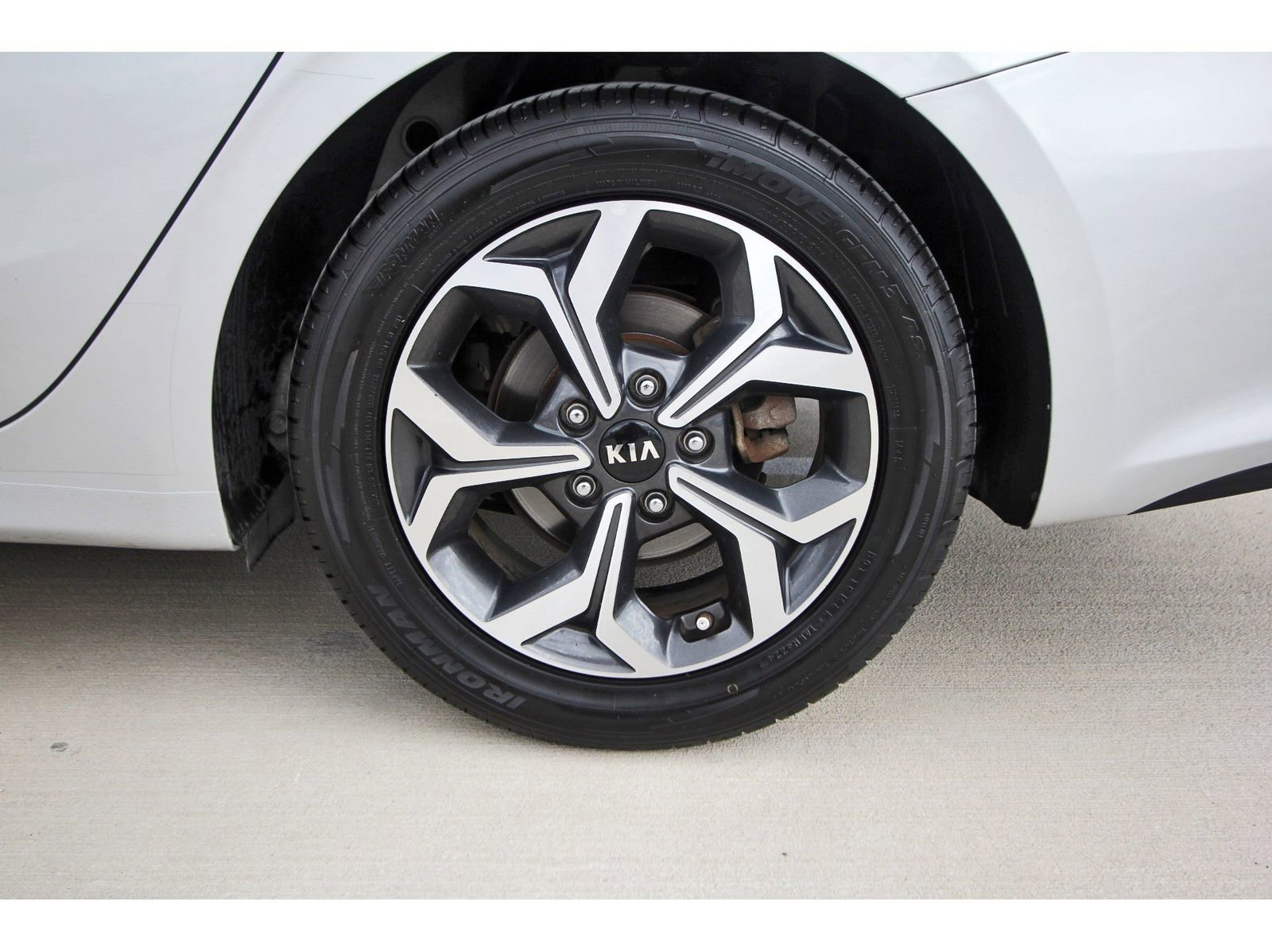 Used 2019 Kia Forte LXS image 30