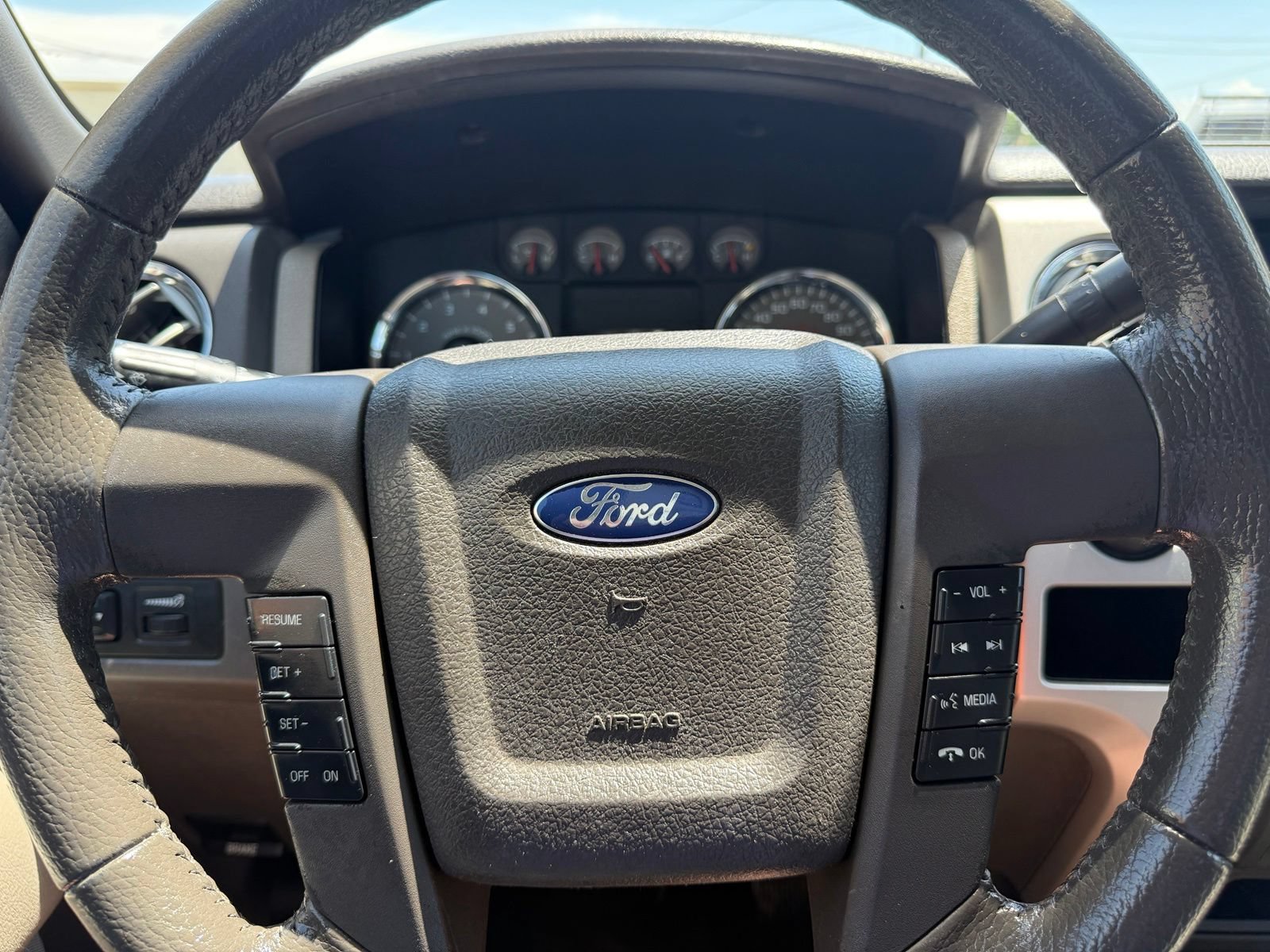 Used 2010 Ford F150 XLT RWD image 18