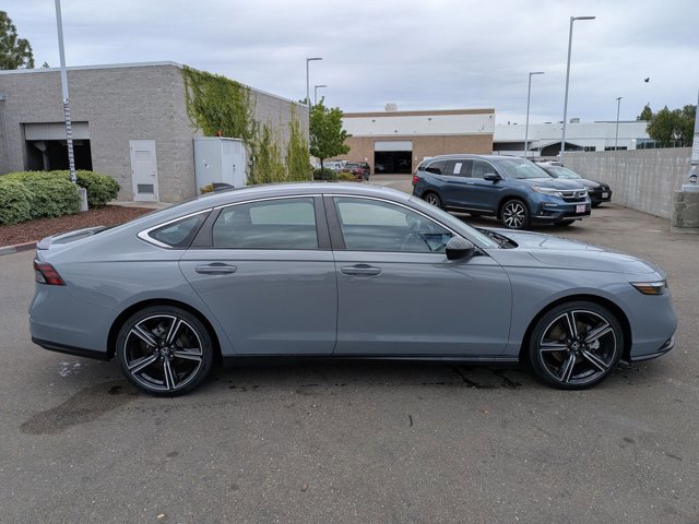 Used 2023 Honda Accord Sport image 4