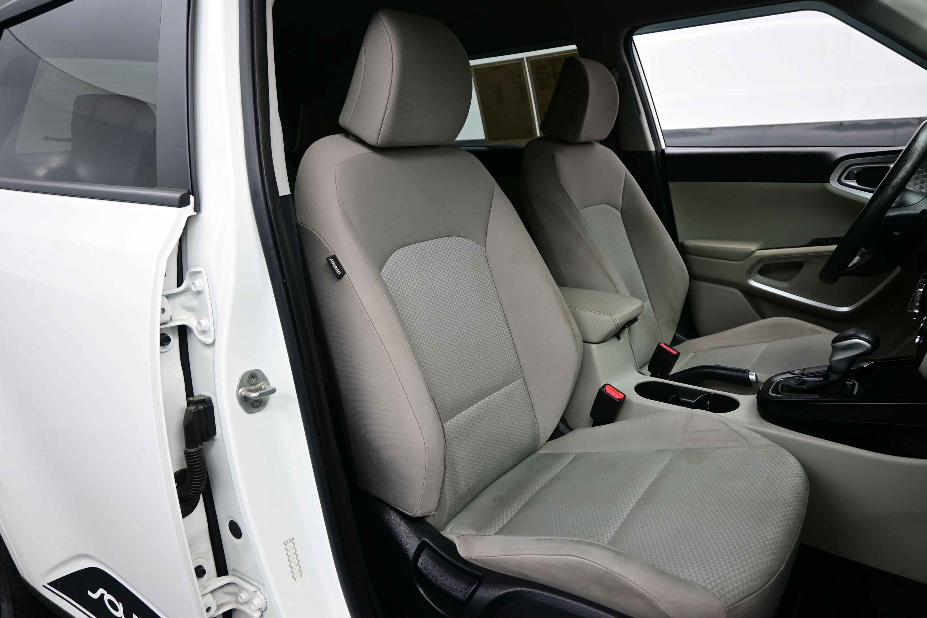 Used 2021 Kia Soul LX FWD image 13