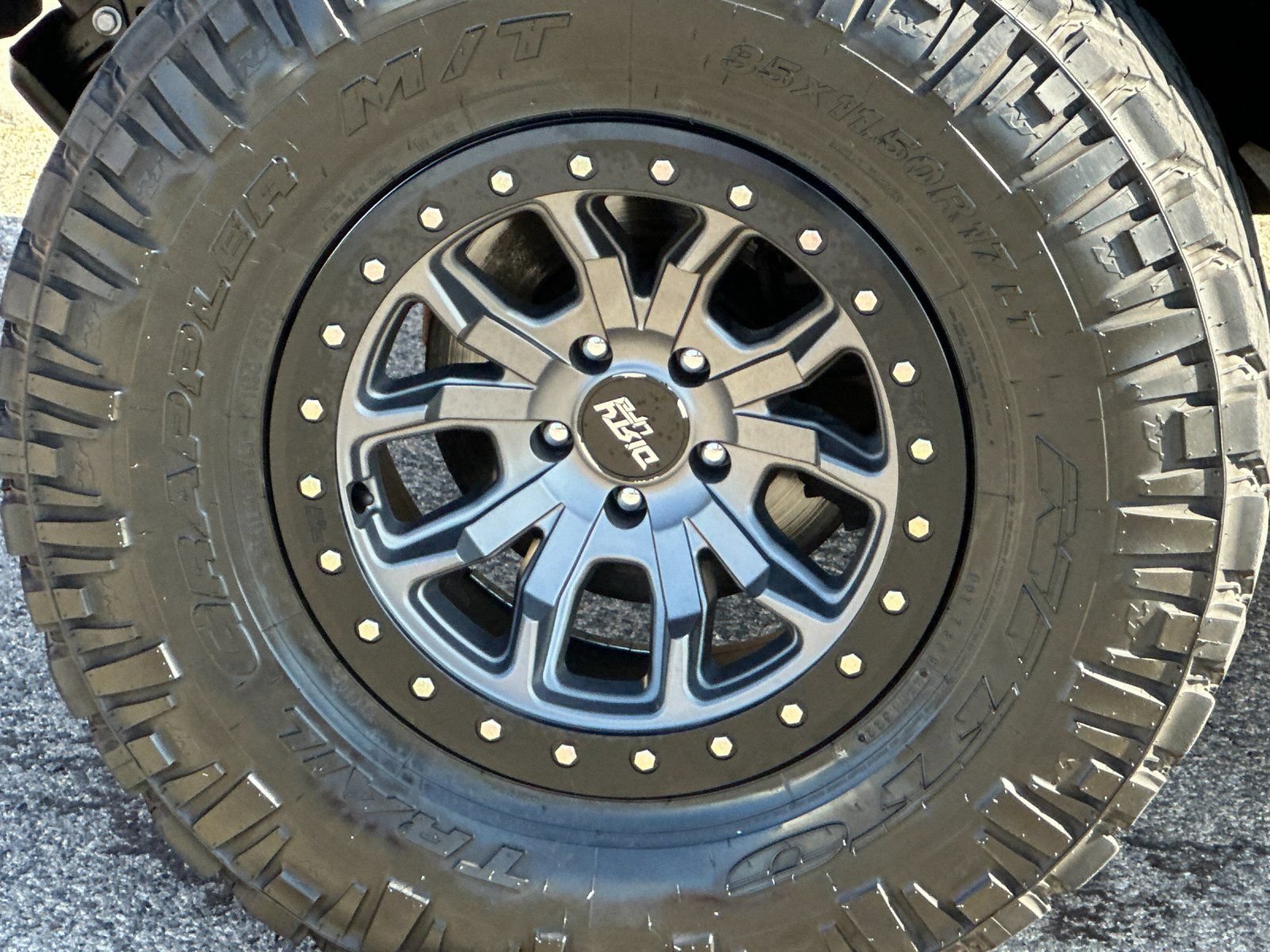 Used 2021 Jeep Gladiator Rubicon AWD/4WD image 34