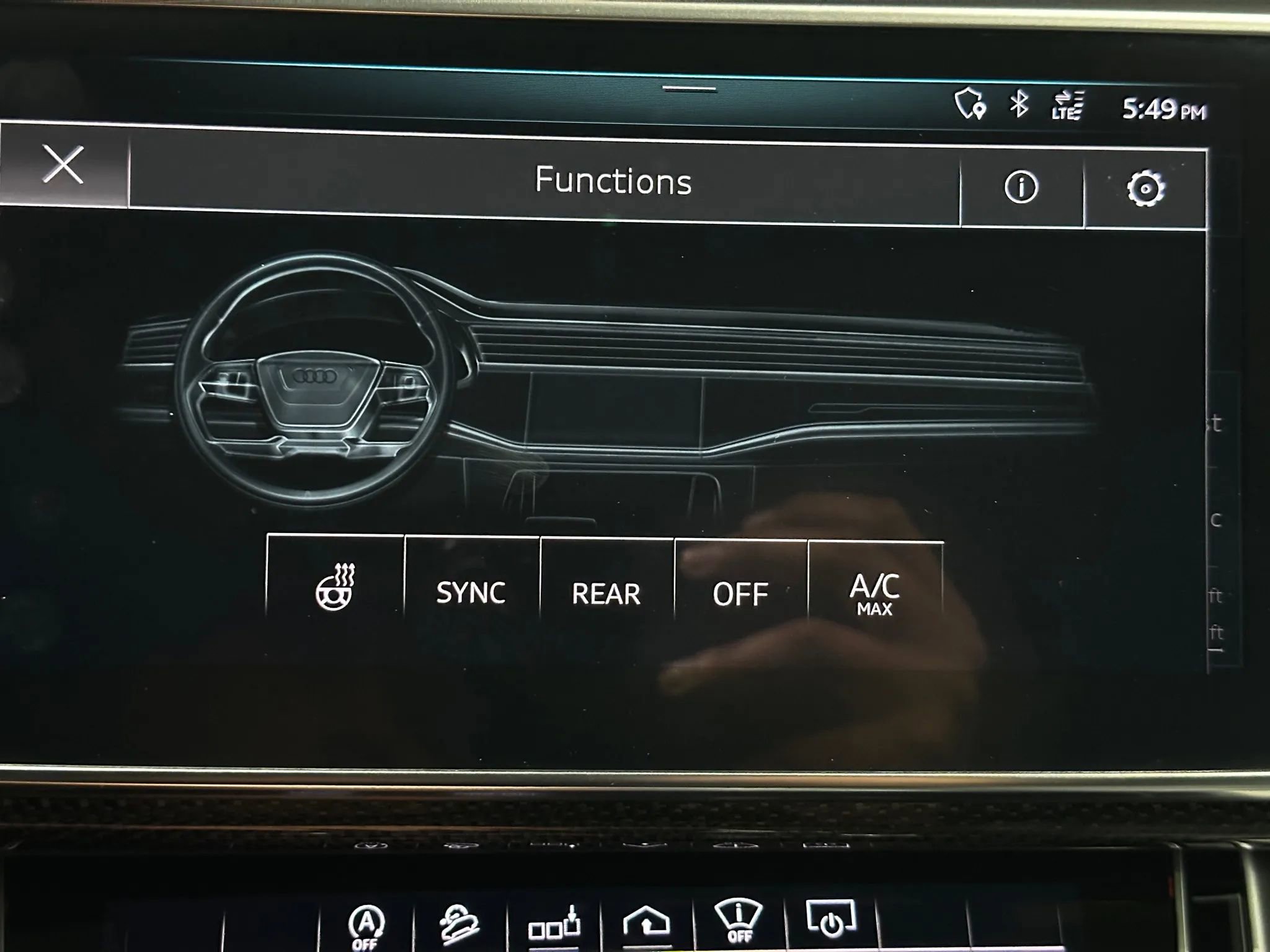 Used 2020 Audi SQ8 Prestige w/ Prestige Package image 45