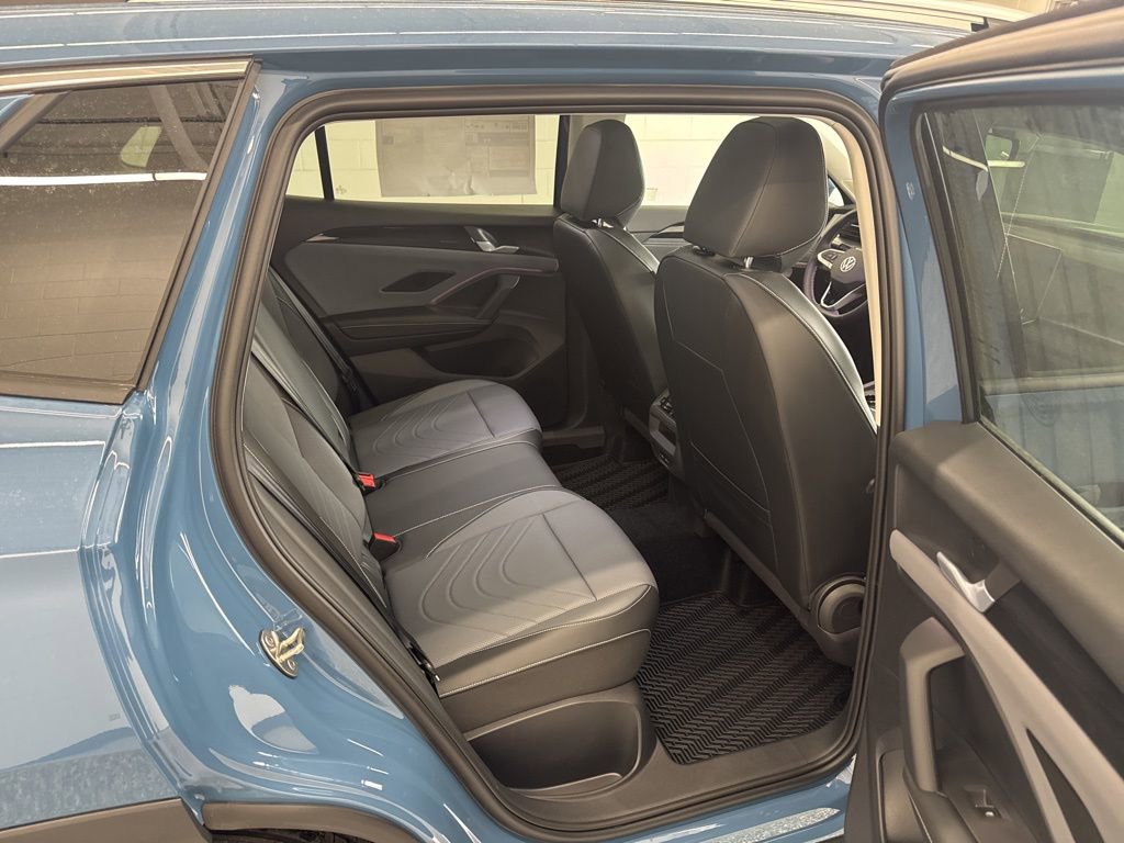 New 2026 Volkswagen Tiguan SE AWD/4WD image 10