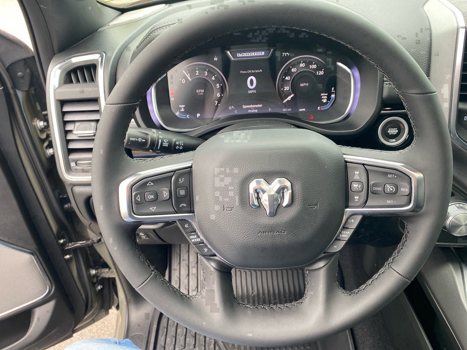 Used 2026 RAM 1500 Laramie w/ Night Edition AWD/4WD image 10