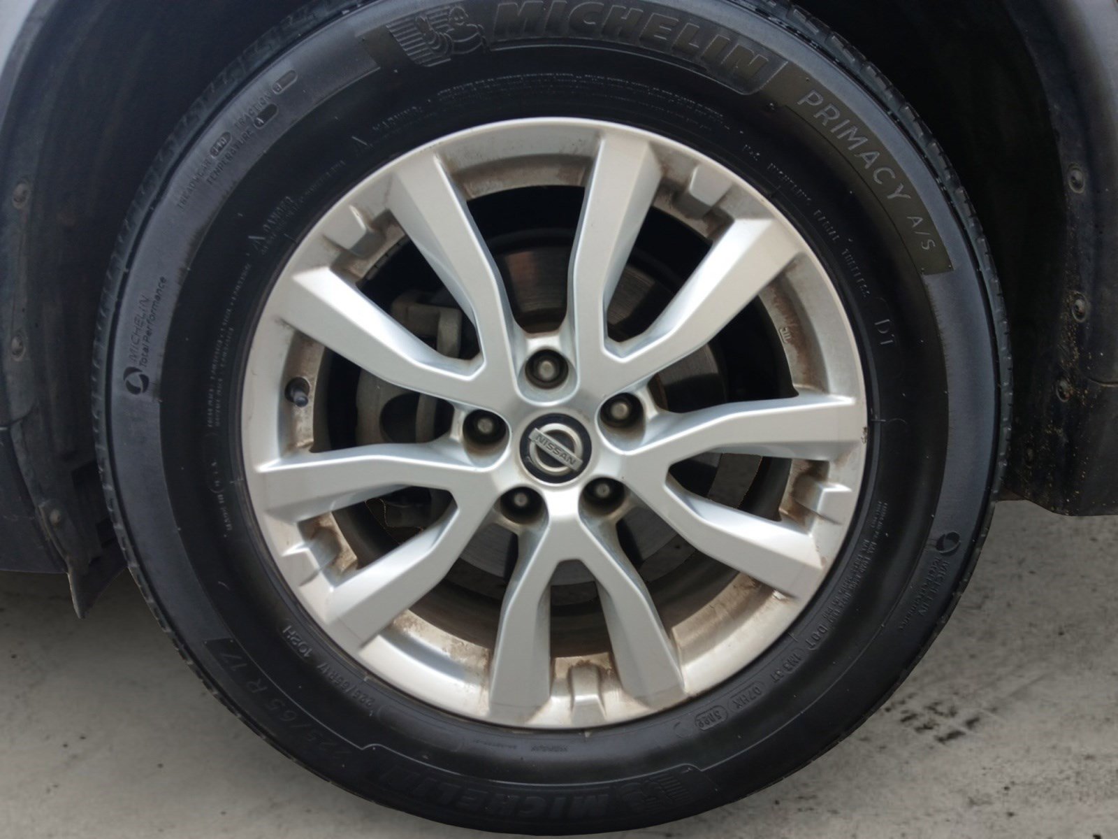 Used 2017 Nissan Rogue SV image 14