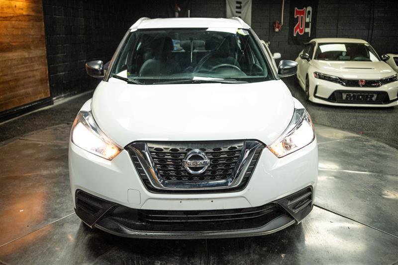 Used 2019 Nissan Kicks S image 4
