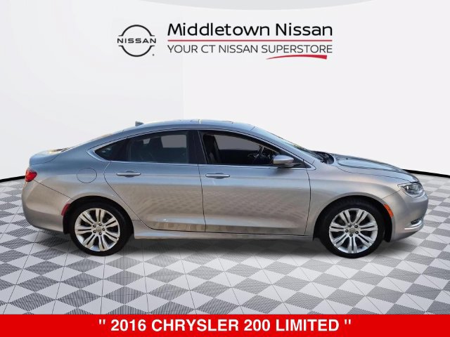 Used 2016 Chrysler 200 Limited w/ Anniversary Edition FWD image 2