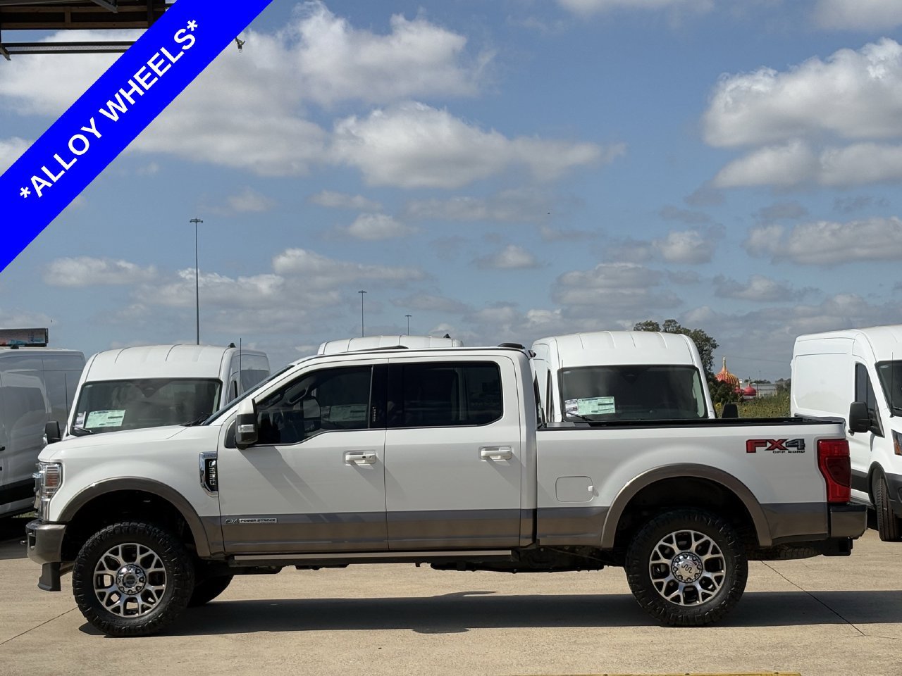 Used 2022 Ford F250 King Ranch w/ King Ranch Ultimate Package AWD/4WD image 3