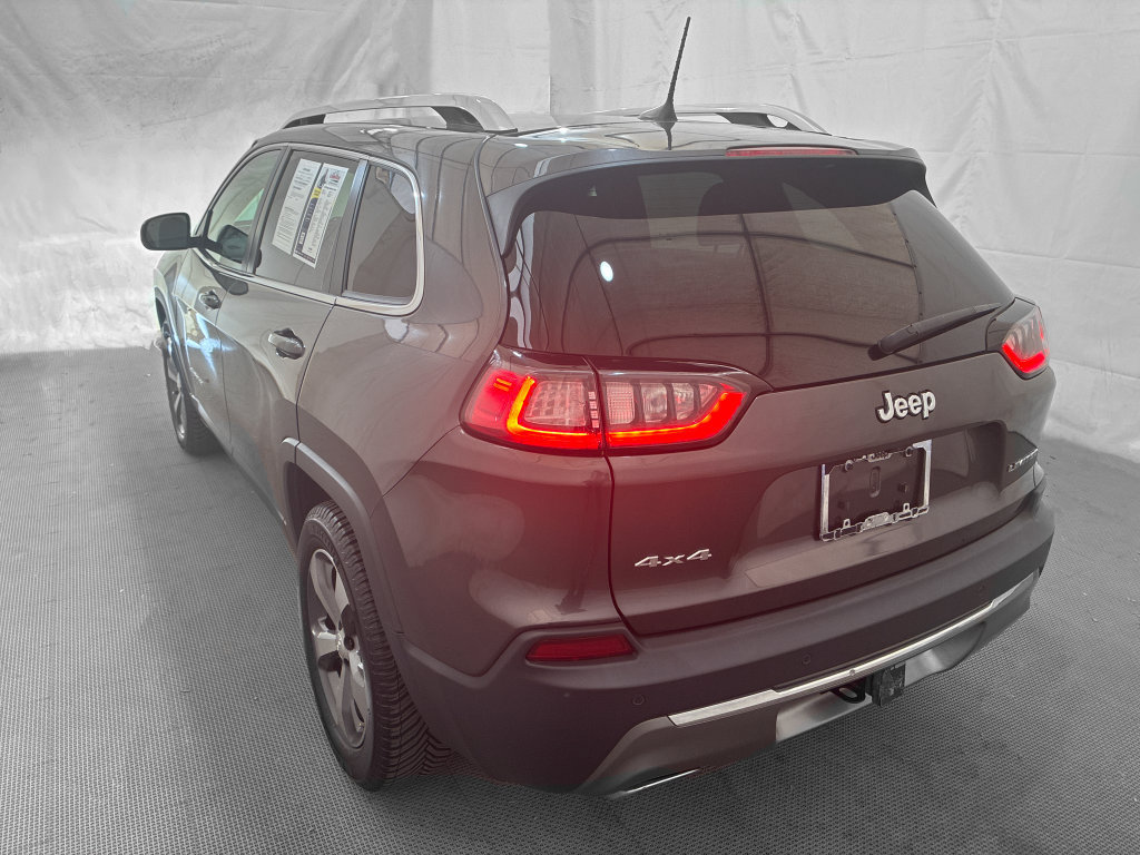 Used 2019 Jeep Cherokee Limited w/ Trailer Tow Group AWD/4WD image 4