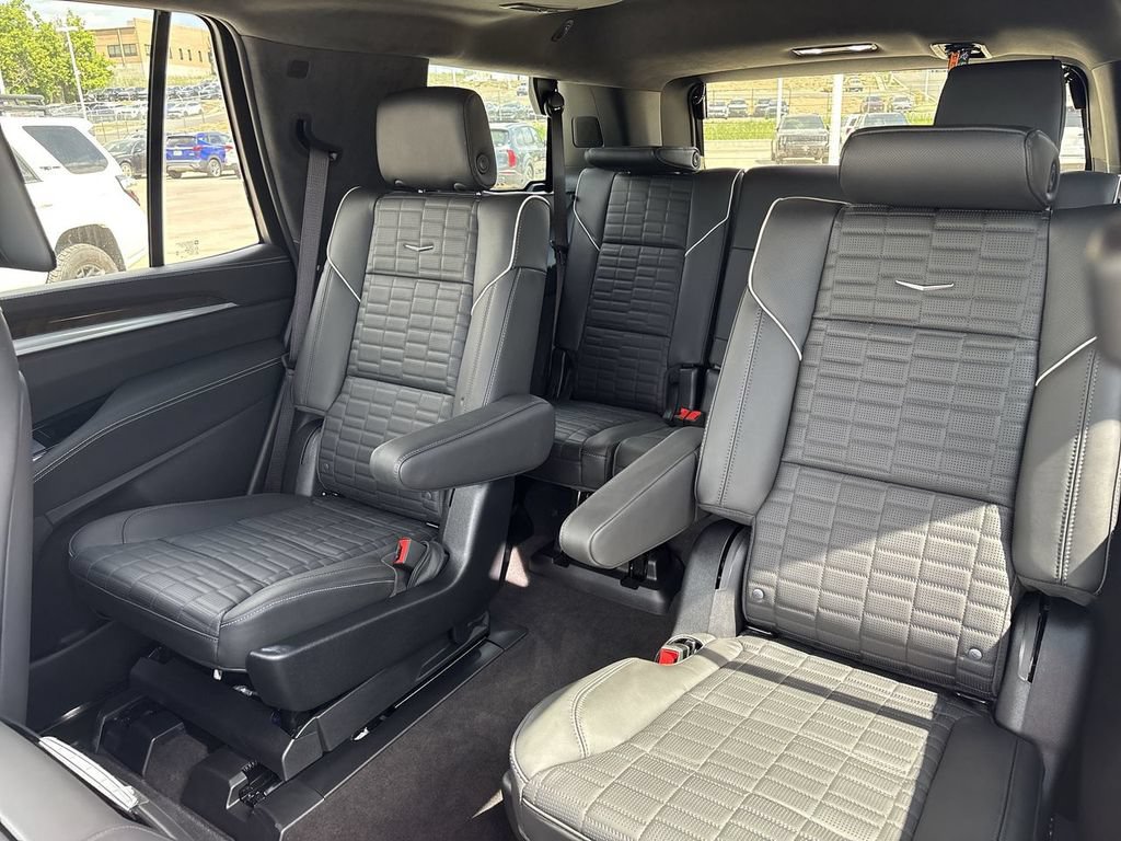 New 2026 Cadillac Escalade Platinum Sport AWD/4WD image 28