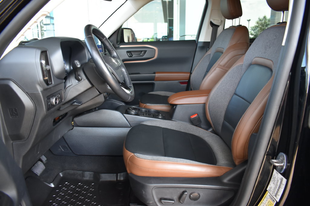 Used 2023 Ford Bronco Sport Outer Banks w/ Tech Package AWD/4WD image 4