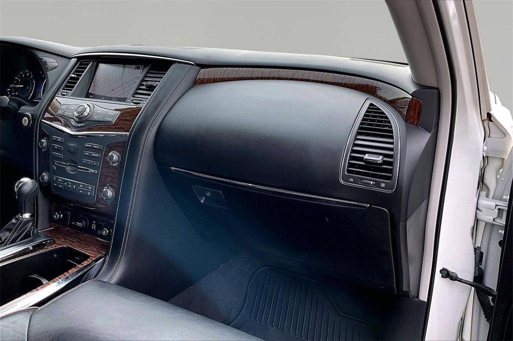 Used 2019 Nissan Armada Platinum w/ Captain's Chairs Package image 17