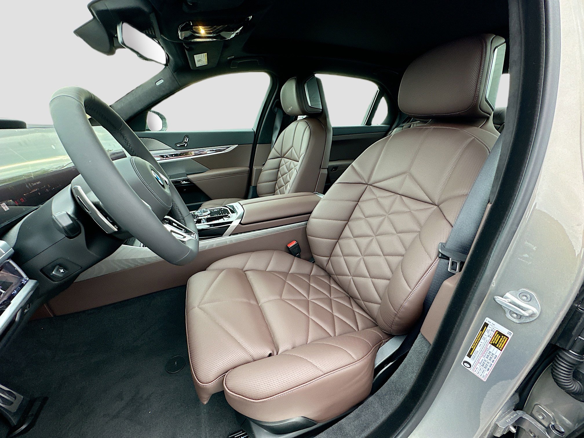 New 2026 BMW 740i w/ Premium Package image 15