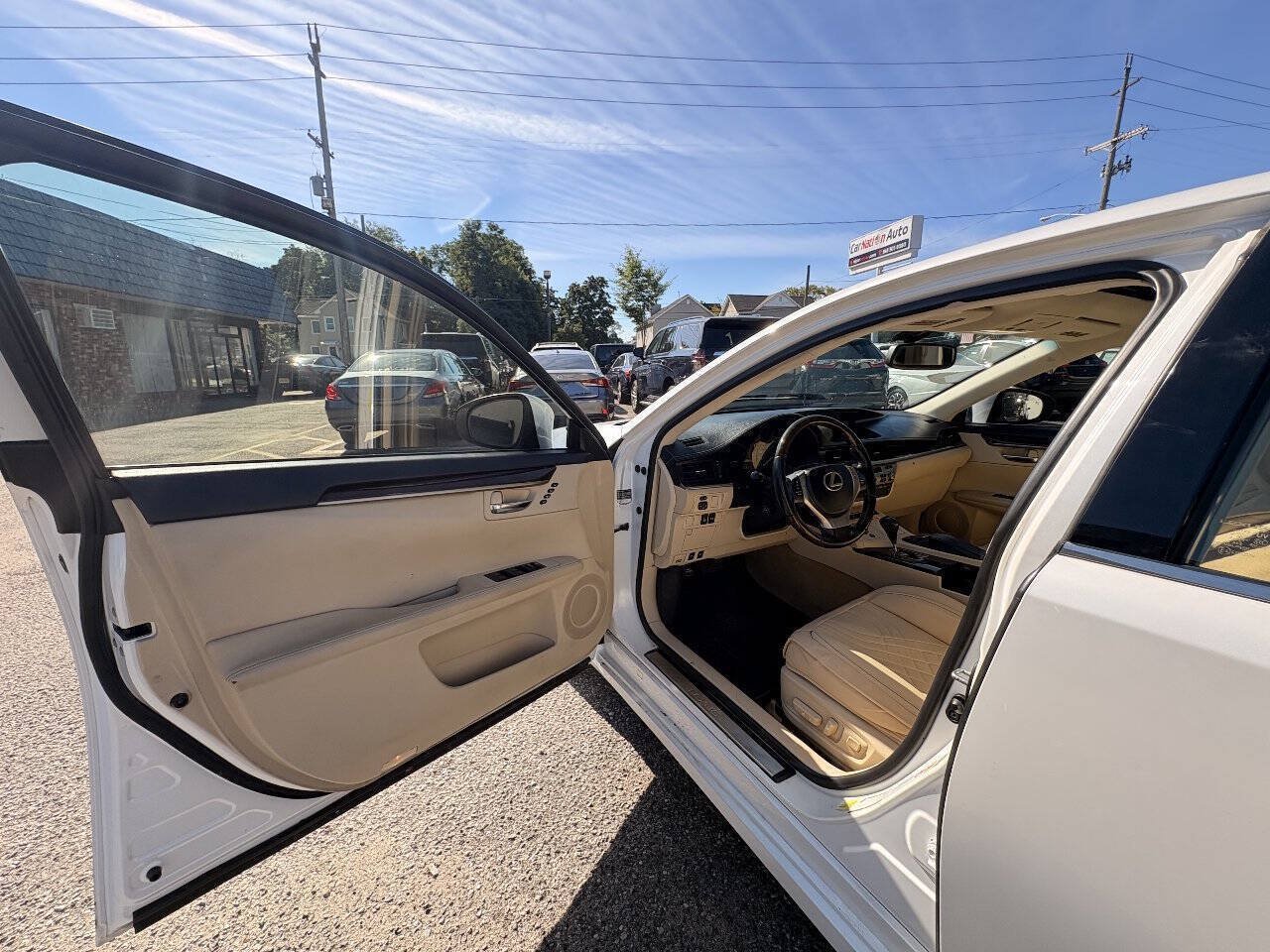 Used 2014 Lexus ES 350 w/ Luxury Package FWD image 14