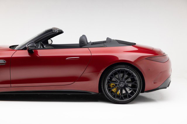 Used 2022 Mercedes-Benz SL 63 AMG 4MATIC image 27