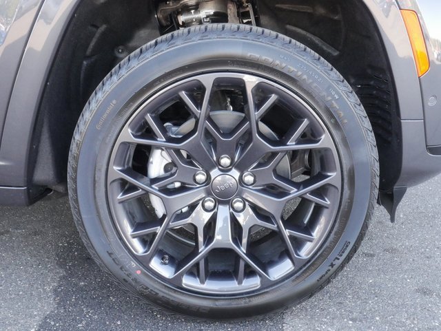 New 2025 Jeep Grand Cherokee L Summit image 17