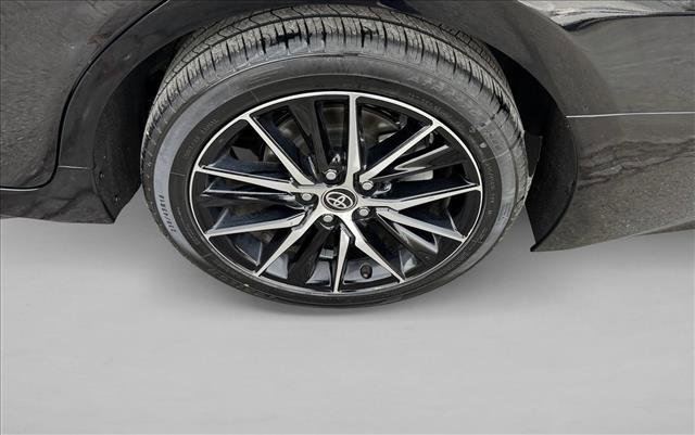 Used 2024 Toyota Camry SE FWD image 9