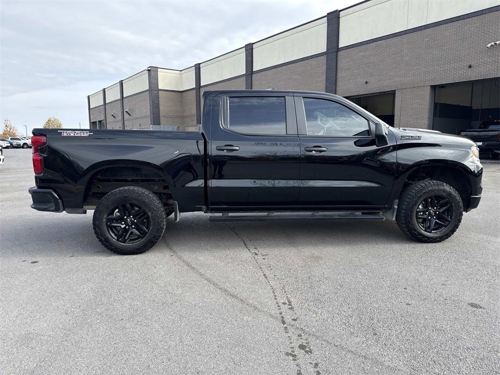 Used 2024 Chevrolet Silverado 1500 Custom Trail Boss w/ LPO, Dark Essentials Package image 10