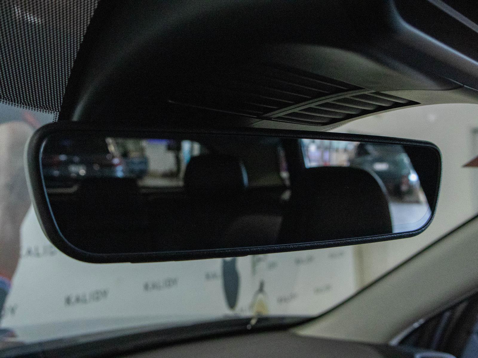 Used 2025 MAZDA CX-50 AWD 2.5 S w/ Premium Plus Pkg image 12