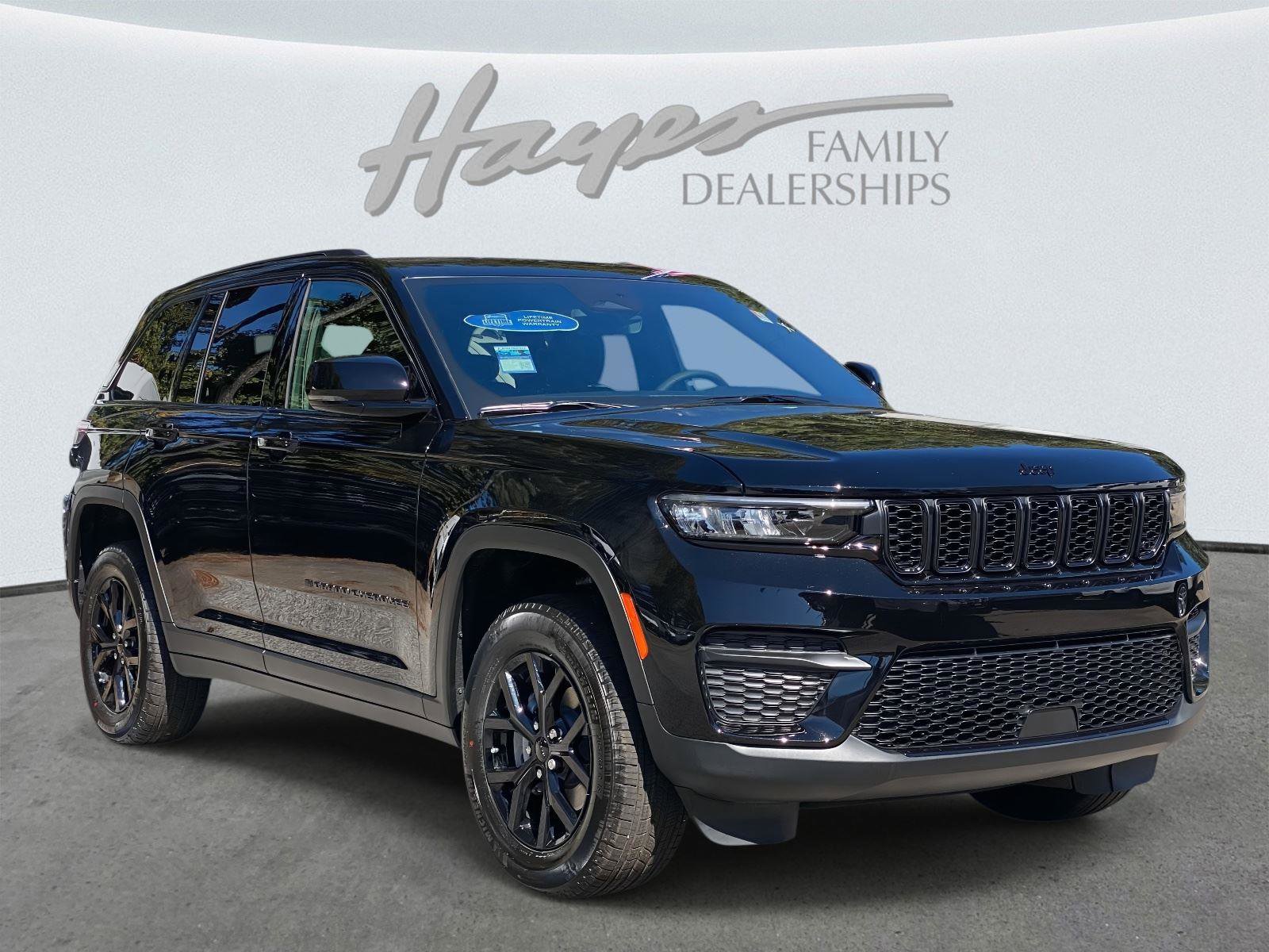 New 2025 Jeep Grand Cherokee Altitude image 2