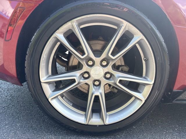 Used 2021 Chevrolet Camaro LT w/ Technology Package RWD image 14
