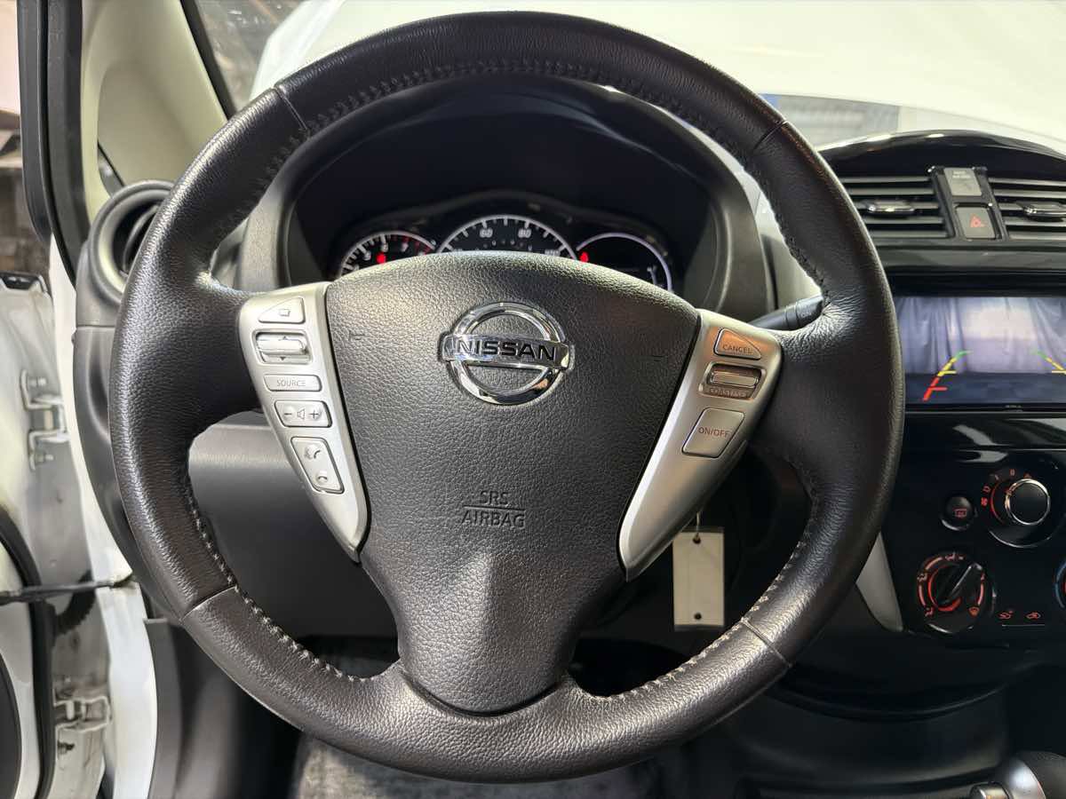 Used 2015 Nissan Versa Note SV image 18