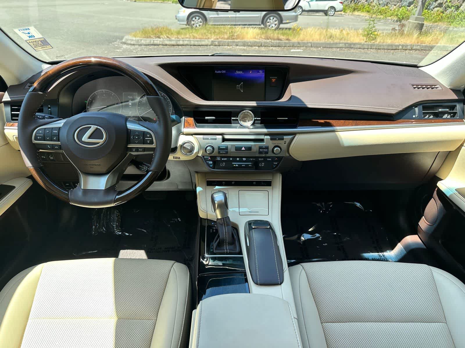 Used 2017 Lexus ES 350 w/ Navigation System Package FWD image 9