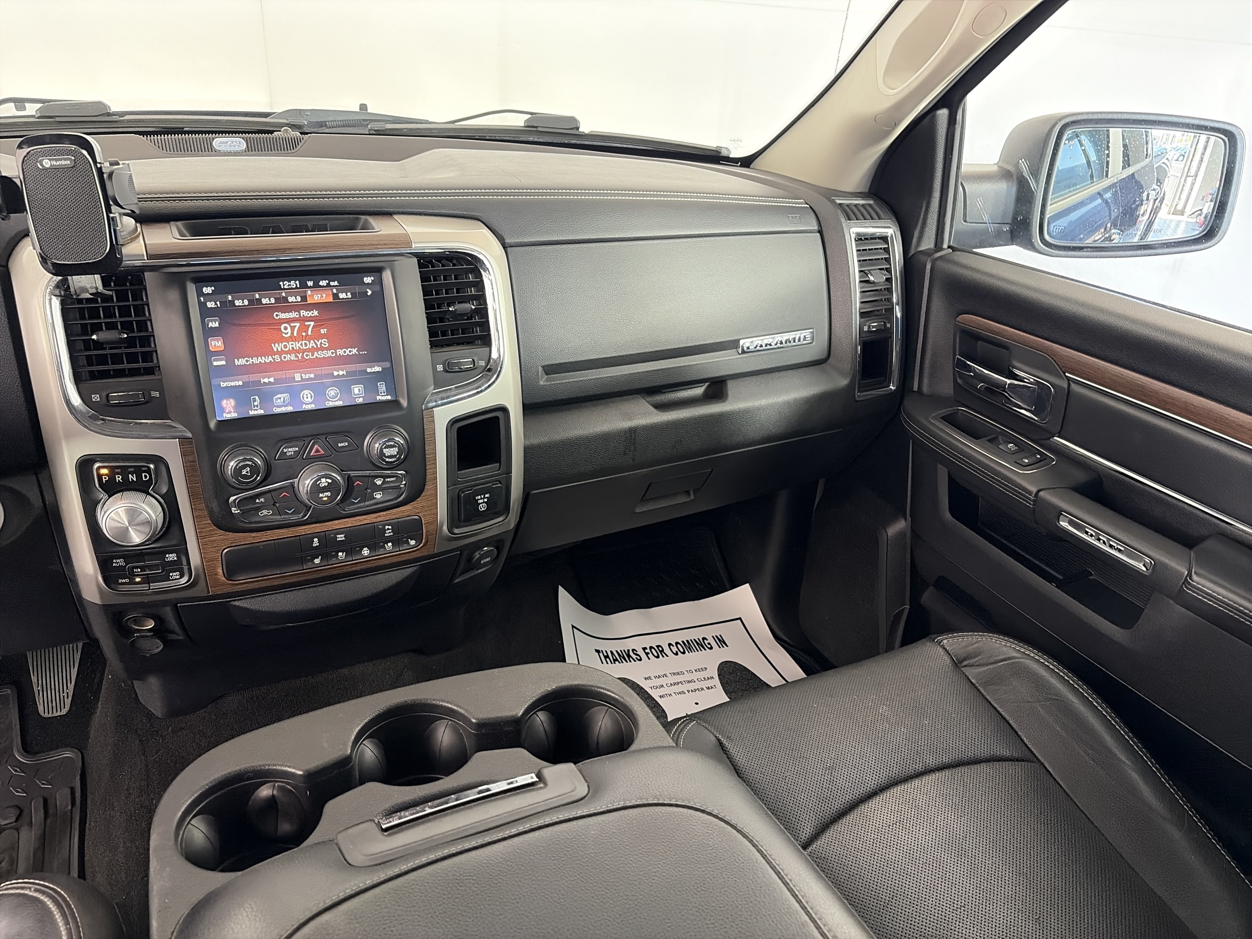 Used 2017 RAM 1500 Laramie AWD/4WD image 4